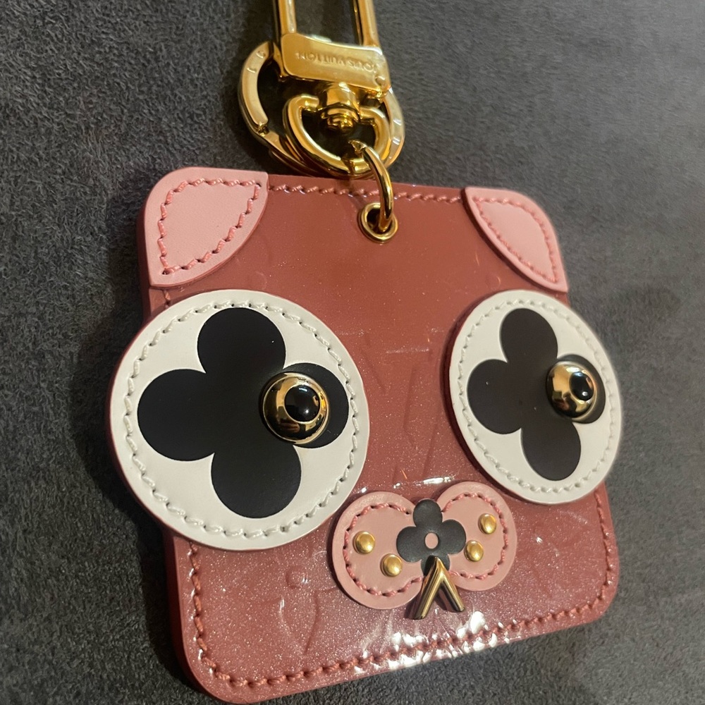 ✨💫Louis Vuitton Collectors Edition Key Ring✨💫